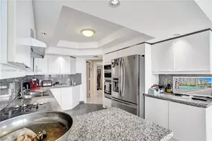 7000 Island Blvd, Aventura, FL 33160 - Photo 27