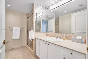 7000 Island Blvd, Aventura, FL 33160 - Photo 43