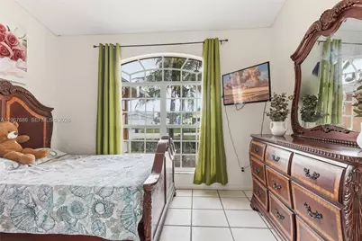 1203 SE 27th St, Cape Coral, FL 33904 - Photo 7