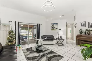 1203 SE 27th St, Cape Coral, FL 33904 - Photo 3