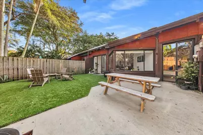 2905 N 34th Ter #0, Hollywood, FL 33021 - Photo 35