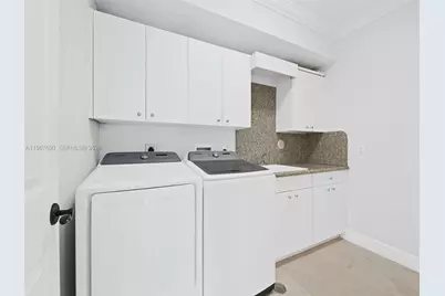 827 SE 2nd Ct, Fort Lauderdale, FL 33301 - Photo 41