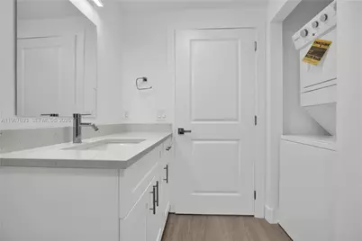 1620 NW 18th St #205, Miami, FL 33125 - Photo 9