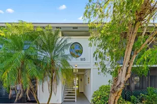 915 NE 199th St, Miami, FL 33179 - Photo 1