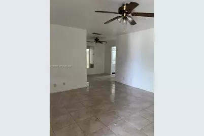 348 S Federal Hwy #27, Dania Beach, FL 33004 - Photo 3