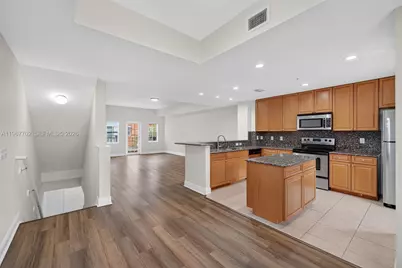 617 SW 1st Ave, Pompano Beach, FL 33060 - Photo 17