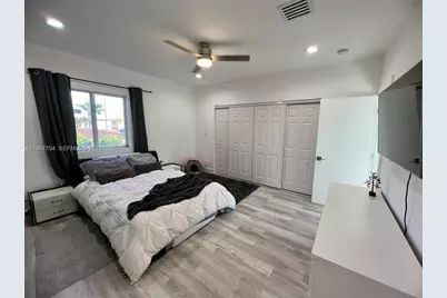 1453 NW 70th St, Miami, FL 33147 - Photo 5