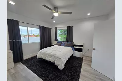 1453 NW 70th St, Miami, FL 33147 - Photo 9