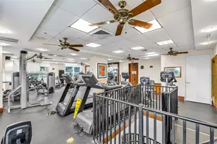 19501 W Country Club Dr, Aventura, FL 33180 - Photo 19