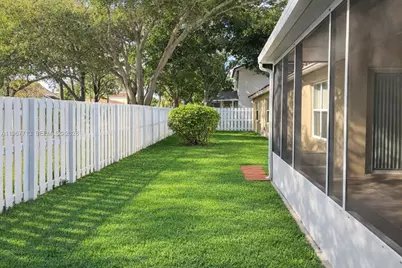 4400 NW 61st Pl, Coconut Creek, FL 33073 - Photo 19