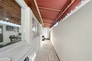 9326 NW 121st St, Hialeah Gardens, FL 33018 - Photo 33