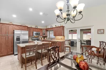 9326 NW 121st St #115, Hialeah Gardens, FL 33018 - Photo 11