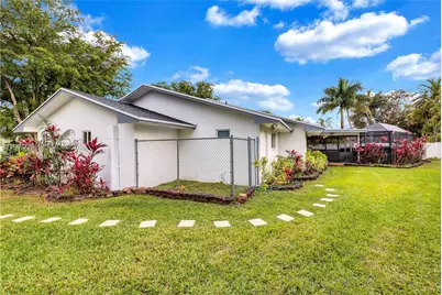 3211 Calle Largo Dr, Hollywood, FL 33021 - Photo 17