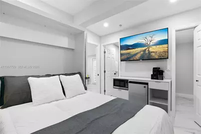 2376 NW 2nd St, Miami, FL 33125 - Photo 21