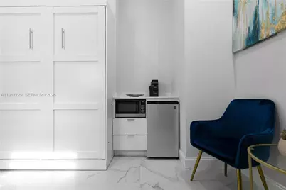 2376 NW 2nd St, Miami, FL 33125 - Photo 31