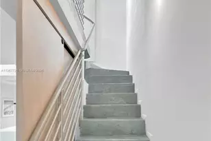 734 Michigan Ave, Miami Beach, FL 33139 - Photo 5