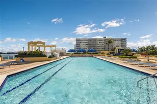 7601 E Treasure Dr, North Bay Village, FL 33141 - Photo 31