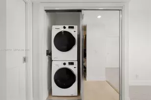 7601 E Treasure Dr, North Bay Village, FL 33141 - Photo 23