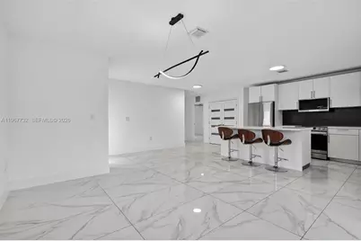 574 NW 98th St, Miami, FL 33150 - Photo 11