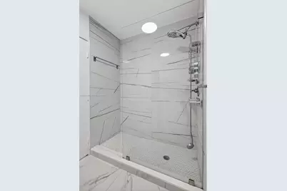 574 NW 98th St, Miami, FL 33150 - Photo 25
