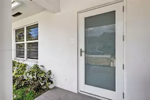 574 NW 98th St, Miami, FL 33150 - Photo 7