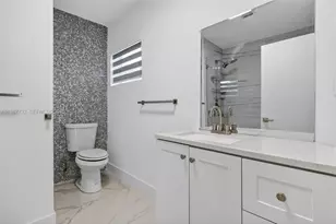 574 NW 98th St, Miami, FL 33150 - Photo 23