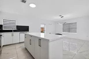 574 NW 98th St, Miami, FL 33150 - Photo 17