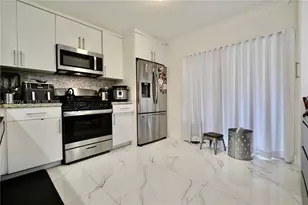 15115 SW 109th St, Miami, FL 33196 - Photo 5