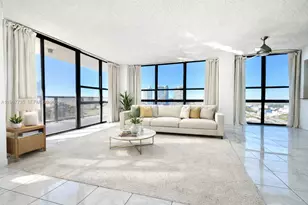 600 NE 36th St, Miami, FL 33137 - Photo 3