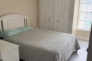 1312 SW 135th Pl, Miami, FL 33184 - Photo 9