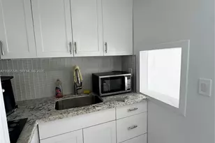 1300 Lincoln Rd, Miami Beach, FL 33139 - Photo 7