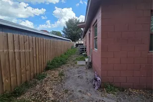 503 N 25th St, Fort Pierce, FL 34947 - Photo 17