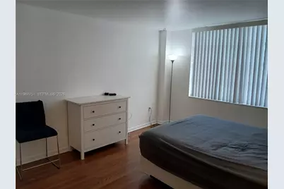 2780 NE 183rd St #1708, Aventura, FL 33160 - Photo 9