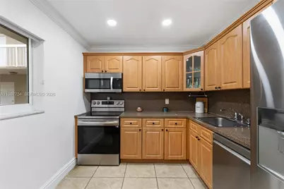 7700 Camino Real #202, Miami, FL 33143 - Photo 11