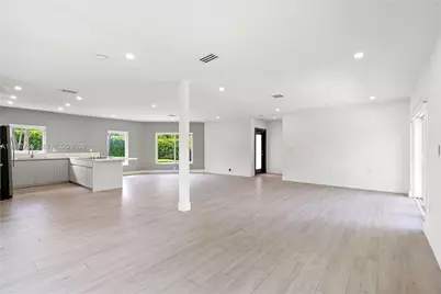 4020 Riviera Dr, Coral Gables, FL 33146 - Photo 9