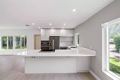 4020 Riviera Dr, Coral Gables, FL 33146 - Photo 3