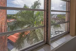 1700 NE 105th St, Miami Shores, FL 33138 - Photo 21