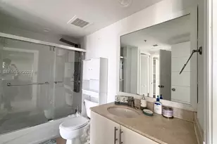 1750 N Bayshore Dr, Miami, FL 33132 - Photo 9