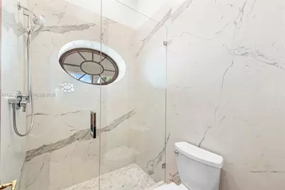 432 S Hibiscus Dr, Miami Beach, FL 33139 - Photo 39