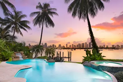 432 S Hibiscus Dr, Miami Beach, FL 33139 - Photo 1