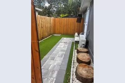 80 NE 133rd St #B, North Miami, FL 33161 - Photo 3