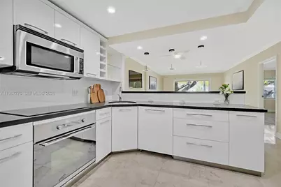 100 Edgewater Dr #240, Coral Gables, FL 33133 - Photo 9