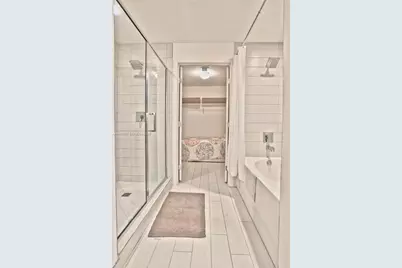 999 SW 1st Ave #2415, Miami, FL 33130 - Photo 5