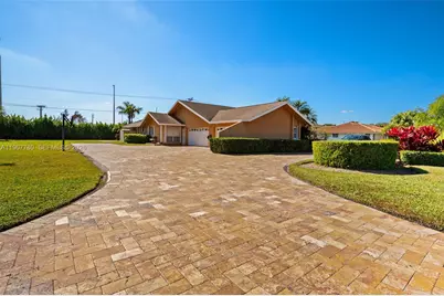 7720 SW 183rd Ter, Palmetto Bay, FL 33157 - Photo 3