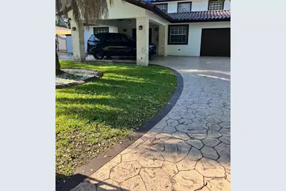 6284 SW 26th St, Miami, FL 33155 - Photo 1