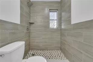 6940 NW 6th Ct, Miami, FL 33150 - Photo 33