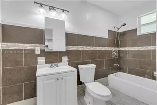 6940 NW 6th Ct, Miami, FL 33150 - Photo 21