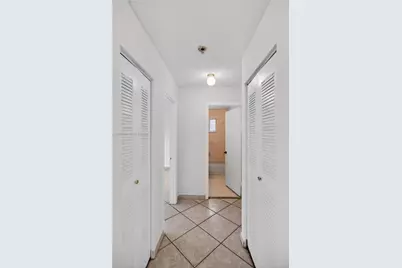 8859 NW 110th Ln, Hialeah Gardens, FL 33018 - Photo 19