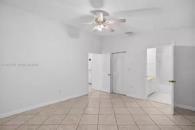 8859 NW 110th Ln, Hialeah Gardens, FL 33018 - Photo 17