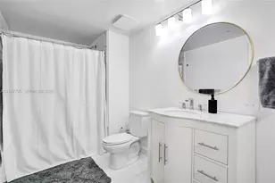 2421 NE 65th St, Fort Lauderdale, FL 33308 - Photo 9